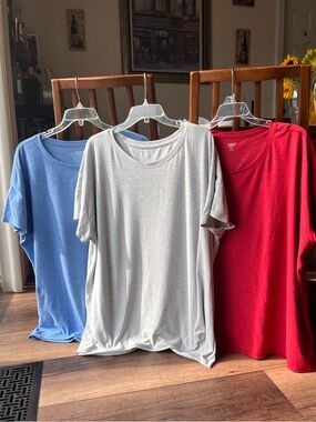 Old Navy Breathe On, Size XXL! Tie Back Waist - Red, Grey and Blue!